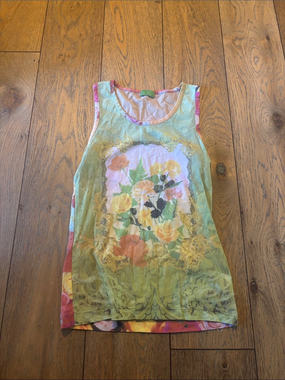 gm Floral Scoop-Neck Tank Top in Light Green